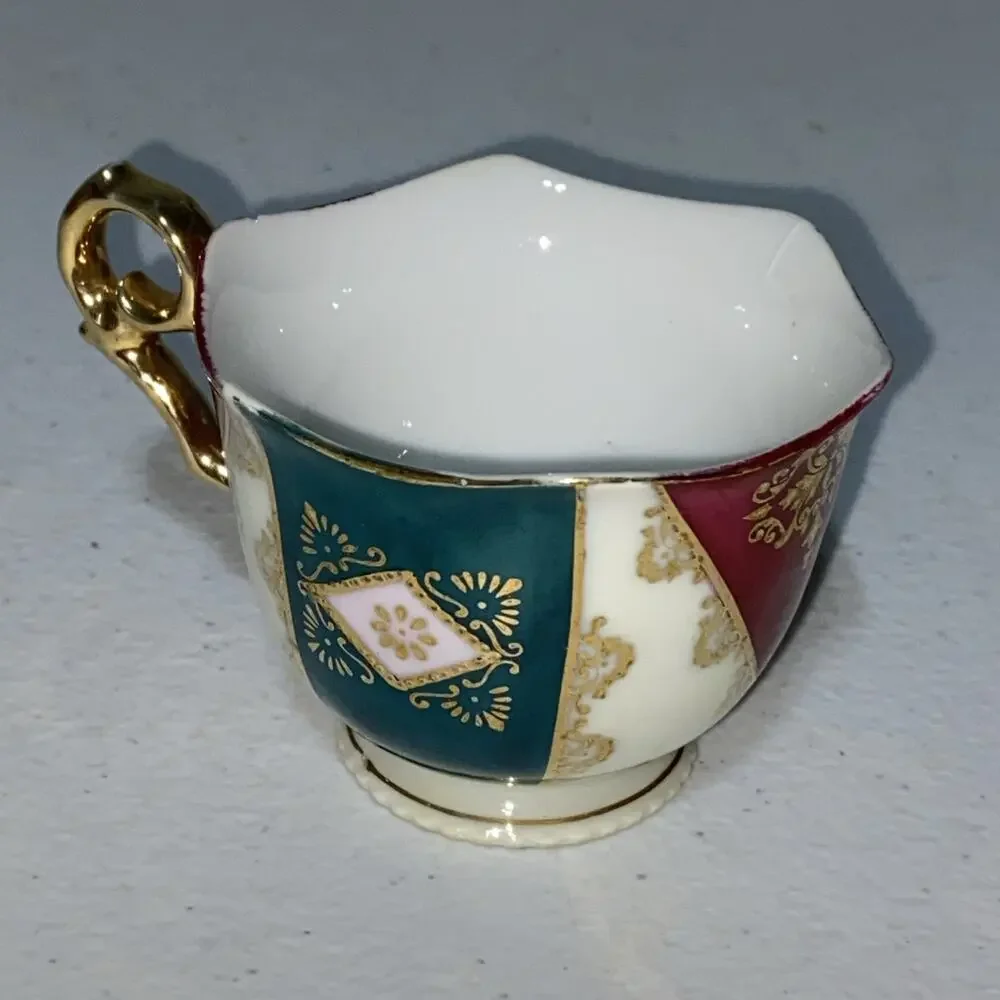 VTG Andrea S Demitasse Teacups with Saucers Cups Set Of 4 Made In Occupied Japan